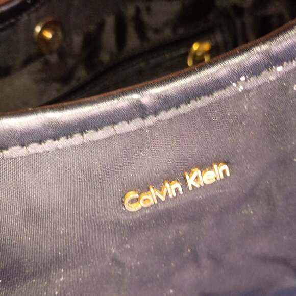 Purses(hand bag) - Picture 8 of 11